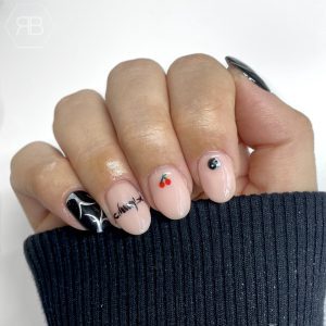 Facetune_20-02-2023-18-40-21